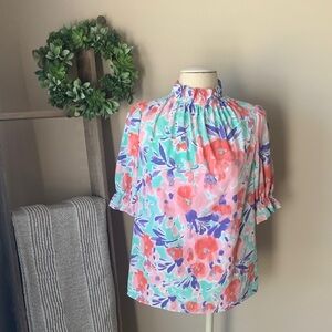 2 Hearts spring mock-neck blouse